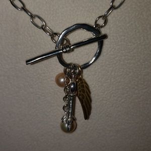 Vantel Pearl's Retired Time to Soar Necklace